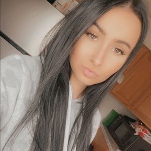 Meet your Posher, Kiley